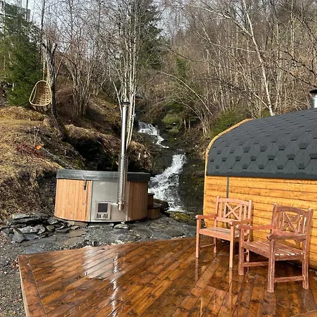 アパート - Sauna, Hot Tub & Private Waterfall ヴォス