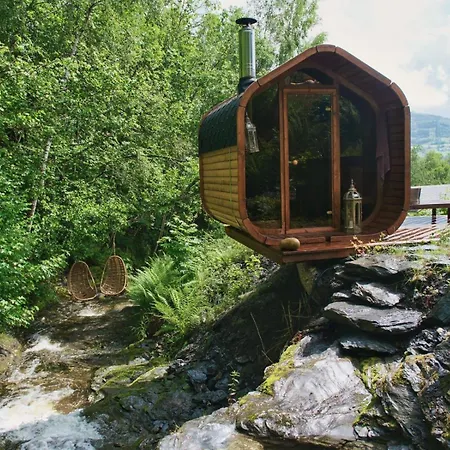 - Sauna, Hot Tub&private Waterfall Appartamento